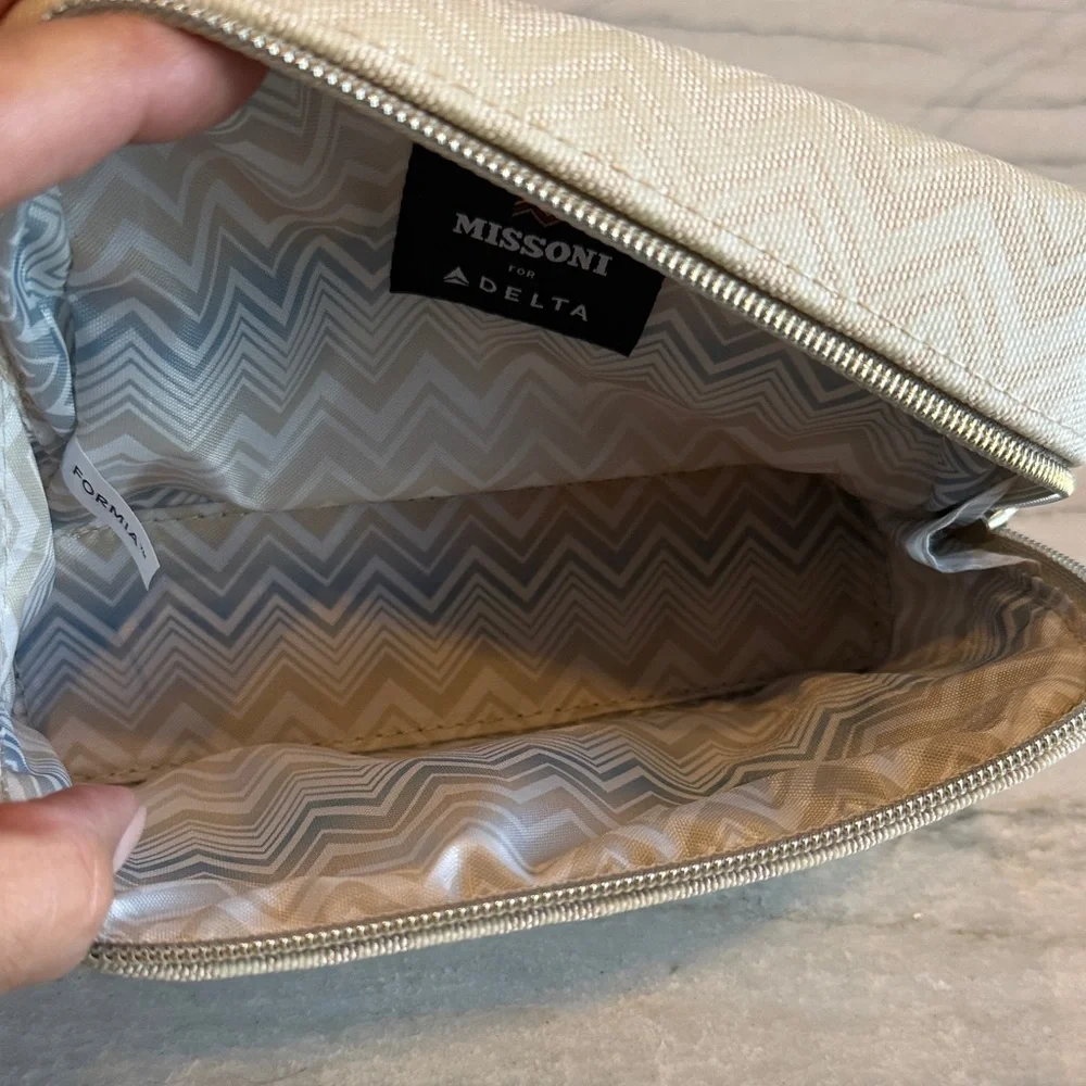 Missoni Cream Chevron Cosmetic Pouch with Gold Logo. Missoni for Delta One